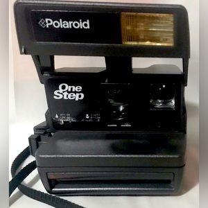 AWESOME VINTAGE POLAROID 600 INSTANT CAMERA W/ CASE!